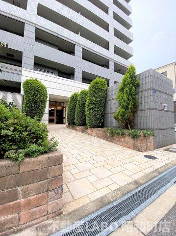 エスリード北田辺第3のエントランス