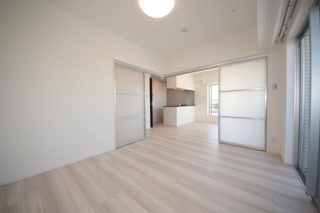 ベルシード東向島の洋室