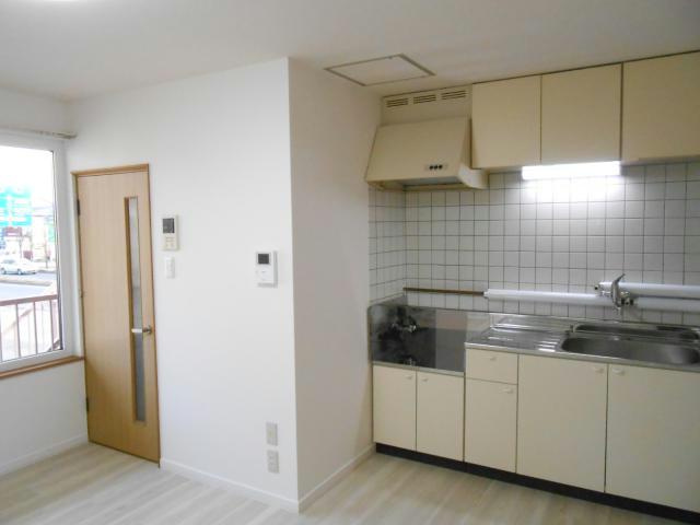 イシュタール鶴巣の居間・リビング