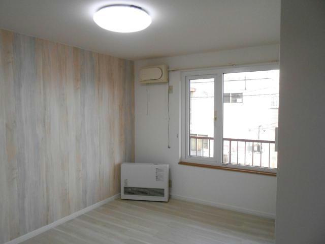 イシュタール鶴巣の居間・リビング