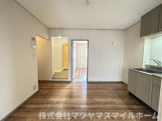 【居間・リビング】