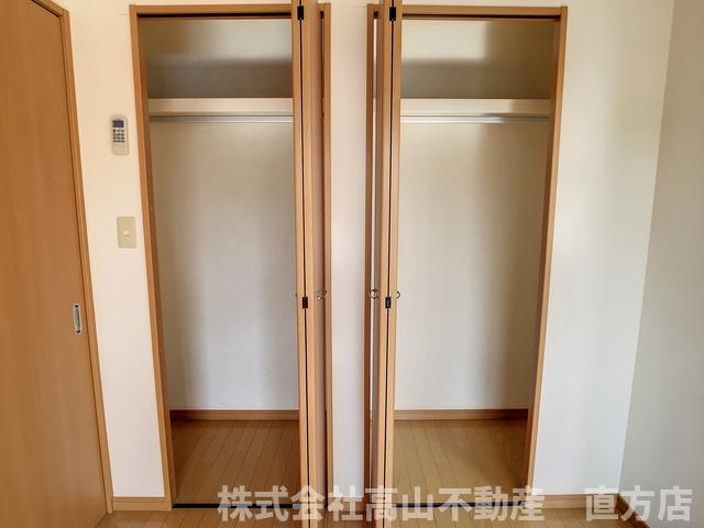 直方市大字感田のアパートの収納