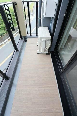 ＧＥＮＯＶＩＡ赤羽のバルコニー