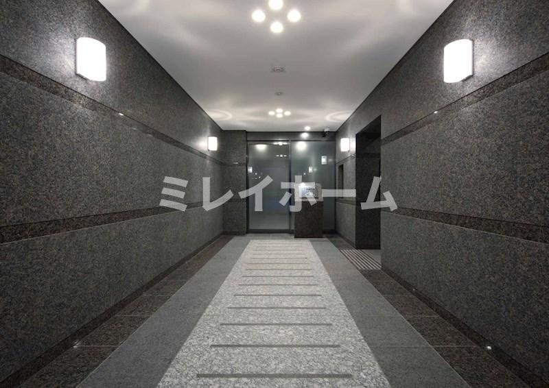 ルーブル南馬込六番館のエントランス