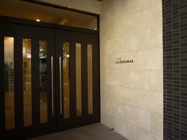 Ｌａ・Ｓａｋｕｒａｓ　ラサクラスのエントランス