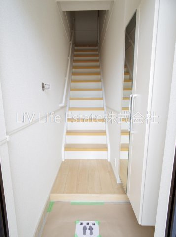 グランクレールＡの玄関