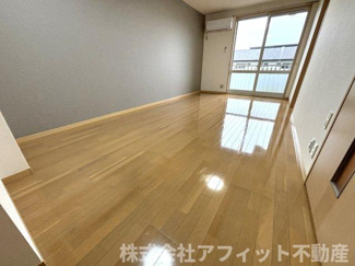 【居間・リビング】 | フルール東川口 | LDK13.4帖