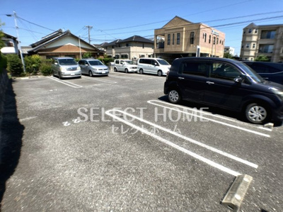 【駐車場】 | リーブルスティルB | 車をお持ちの方に嬉しい駐車場付きの物件です