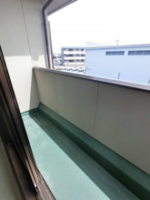 【バルコニー】