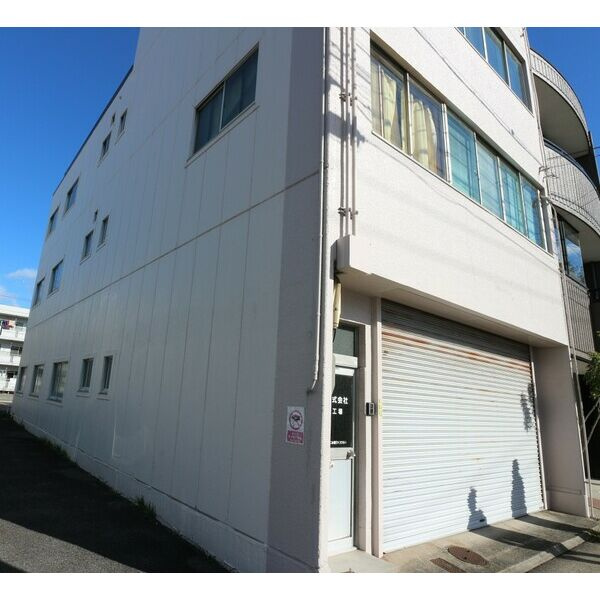 	向島町5丁目倉庫の外観