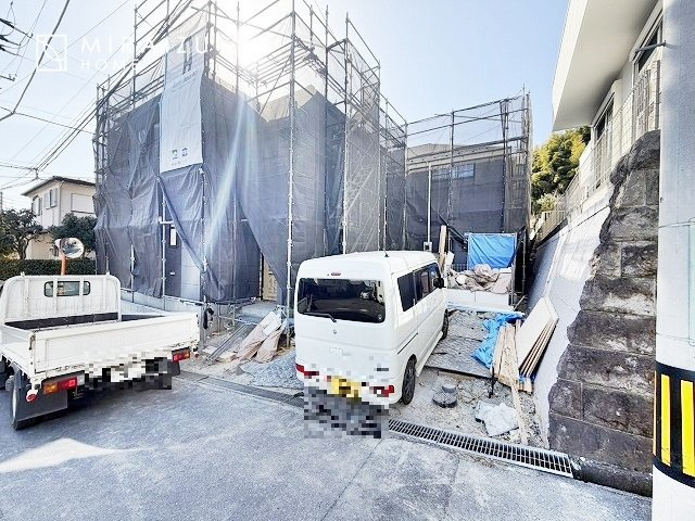 【外観】 | 陽の光をたっぷりと浴びながら気持ち良く生活が出来ます。夢のマイホーム、夢ではなく実現出来ます！見学・ご相談等、お気軽にご連絡下さい。
