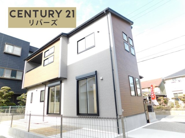 名古屋市中川区打出１丁目の新築一戸建の外観|◇ラスト１棟◇　　いつでも見学出来ます♪♪（お問合せ当日、平日、水曜、夜間でもＯＫ）　長期優良住宅！　制震ダンパー搭載！　駐車２台ＯＫ！　全居室南向き！　開放的な吹抜のエントランス♪