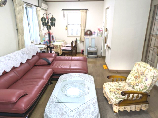 八街市山田台　中古戸建の内装|平成9年7月築 並列2台可 物置付 4LDK 東金有料道路インターまで車約４分 閑静な分譲地内
