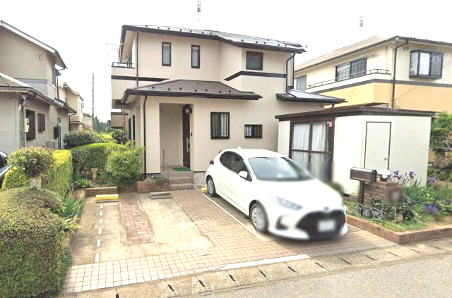 八街市山田台　中古戸建の駐車場|平成9年7月築 並列2台可 物置付 4LDK 東金有料道路インターまで車約４分 閑静な分譲地内
