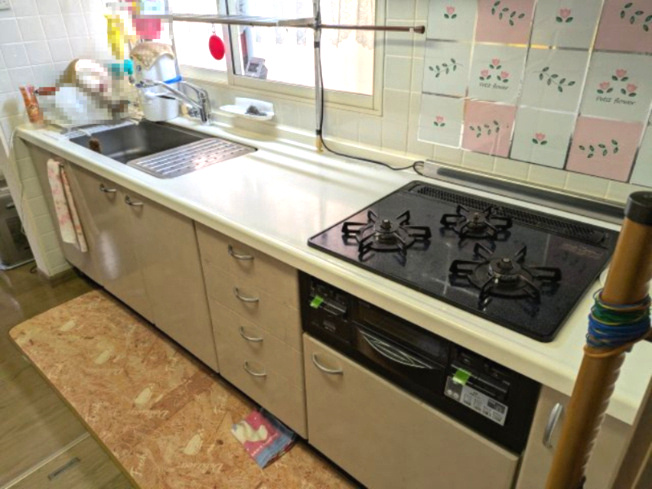 八街市山田台　中古戸建のキッチン|平成9年7月築 並列2台可 物置付 4LDK 東金有料道路インターまで車約４分 閑静な分譲地内
