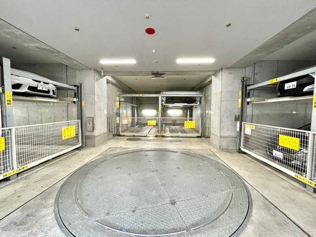 レジディア蒲田の駐車場