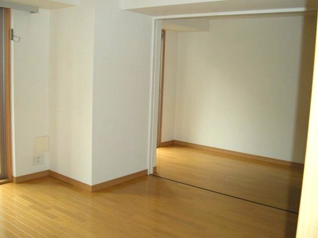 レジディア蒲田の洋室