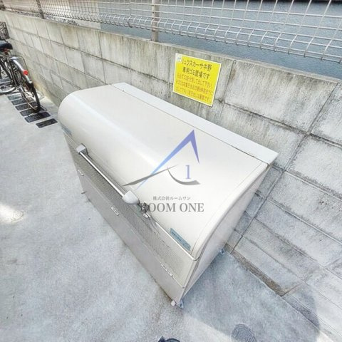 リュクスカーサ中野のその他共用部分|ごみ置き場です。