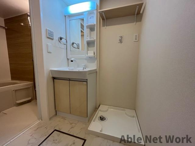 シェル グローリー（ＳｈｅｌｌＧｌｏｒｙ）B棟の洗面所|洗面化粧台