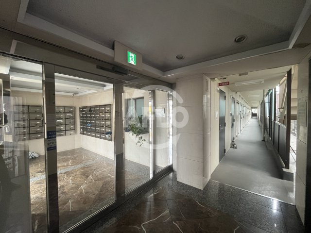 シャルム橋本スリーのロビー|シャルム橋本Ⅲ　ロビー