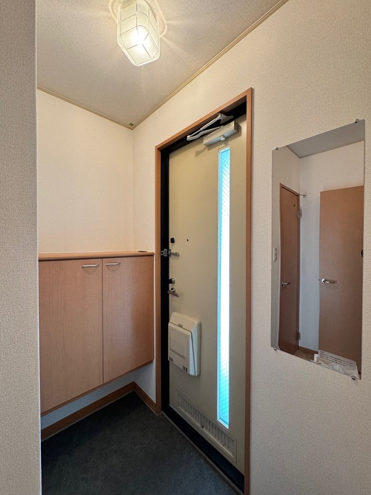 コンフォール２１の玄関