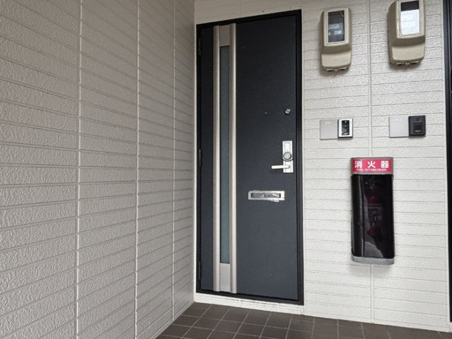 コンフォール２１の玄関