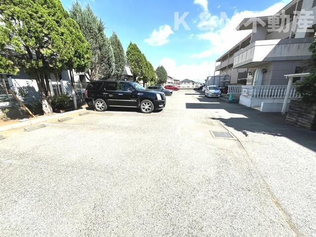 （ＰＥＴ可）クレストガーデン南柏の駐車場|駐車場完備です