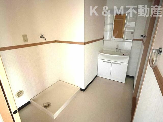 （ＰＥＴ可）クレストガーデン南柏の洗面所|広い洗面スペース