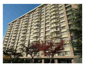 【外観】 | 東陽町住宅 | 外観は落ち着いています