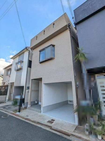 楠葉並木1丁目　中古一戸建ての外観|新しい生活にいかがでしょうか？外観はお住まいの顔になります。こだわりたいポイントですね。外壁塗装や屋根塗装のご相談も承っております。
■現地内覧・資金計画相談・住宅ローン相談もお問合せ受付中■
