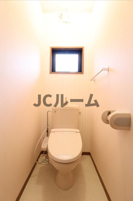 メゾン・アンソレイルのトイレ