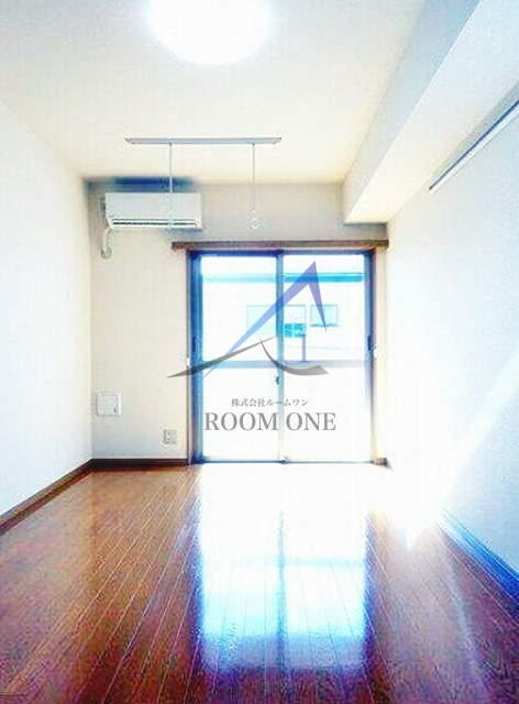 プレール・ドゥーク東京ＮＯＲＴＨの居間・リビング|洋室のお部屋です。