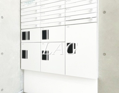 【その他共用部分】 | ＲＯＸＩＳ日暮里 | 宅配ボックスです。