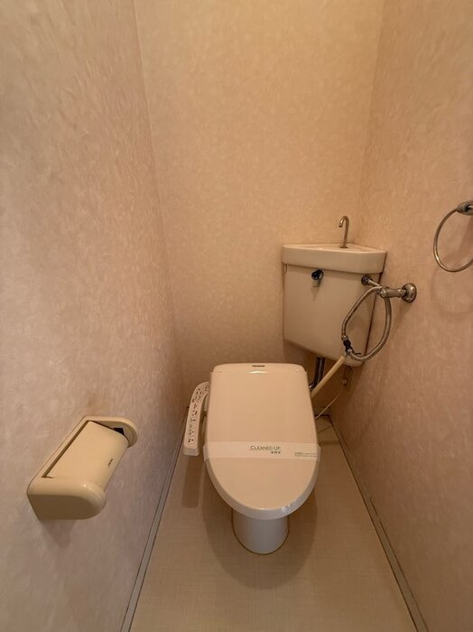 プレジール高広のトイレ|温水洗浄暖房便座