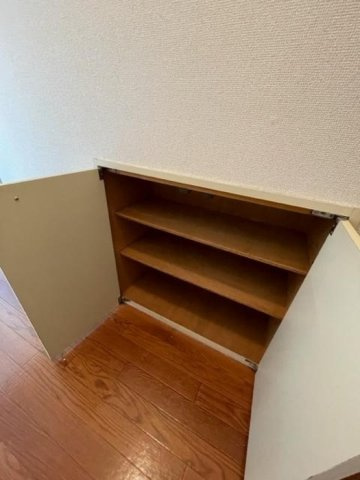 プレジール倉本 A棟の収納|シューズボックス