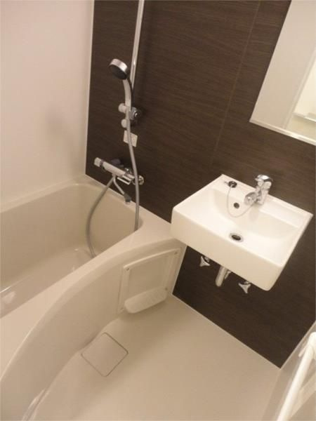 メイクスデザイン大森の浴室