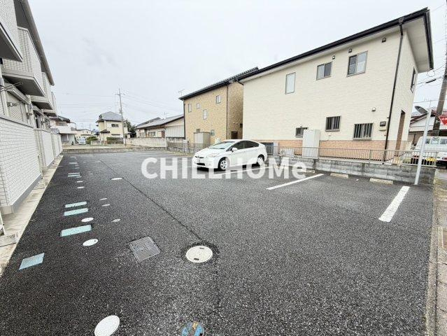 エーデルリリーの駐車場|当社、チルホームのHPもご覧ください(^^)/物件情報多数♪