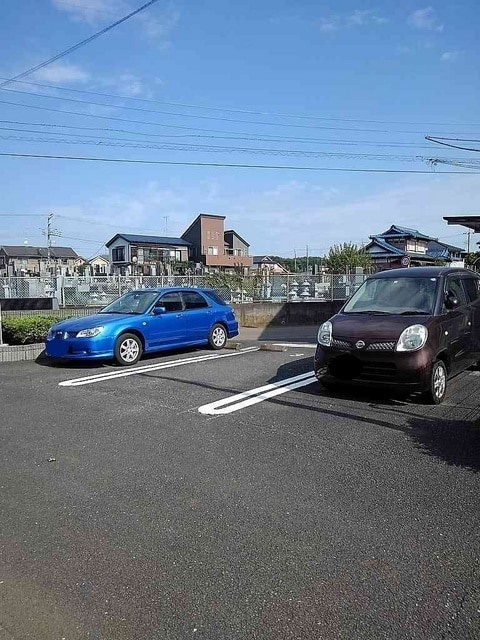グレイスフルハウスの駐車場