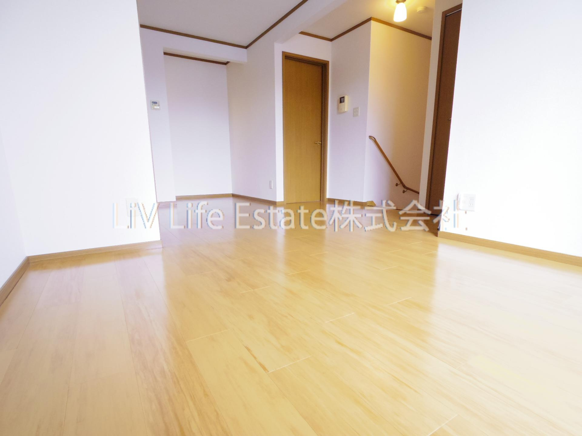 グレイスフルハウスの居間・リビング