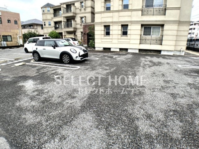 【駐車場】 | リーブルスティルA | 駐車場完備です