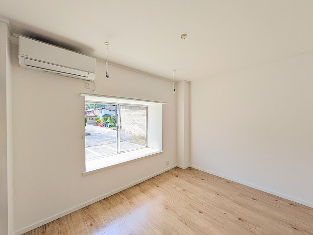 内ヶ島サンハイツの洋室