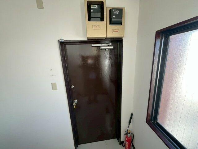 ＮＫビルの玄関|302号室 