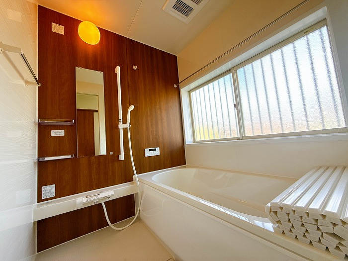西尾市一色町の浴室