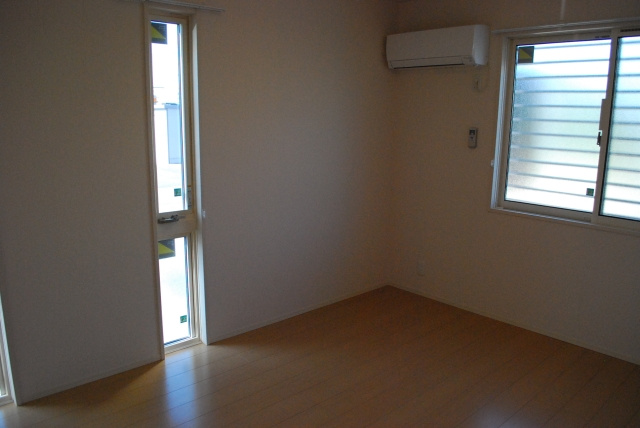 アルページュの洋室