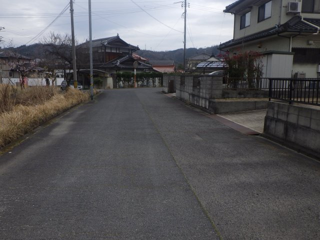 新築戸建　安芸高田市吉田町吉田字鯨多(No.3／No.3)の前面道路含む現地写真