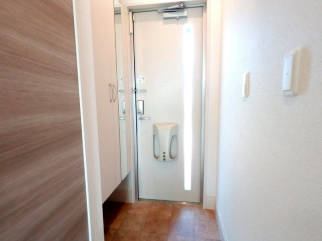 Ｄ－ｒｏｏｍウィルの玄関