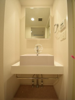 【独立洗面台】 | セレニテ心斎橋グランデ | セレニテ心斎橋グランデ　独立洗面台