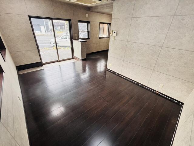 ストラーダの居間・リビング| 