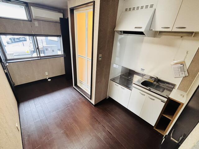 ストラーダのキッチン| 