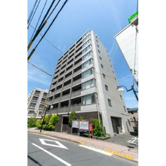 【外観】 | 鉄筋コンクリート造のがっちりとした建物。